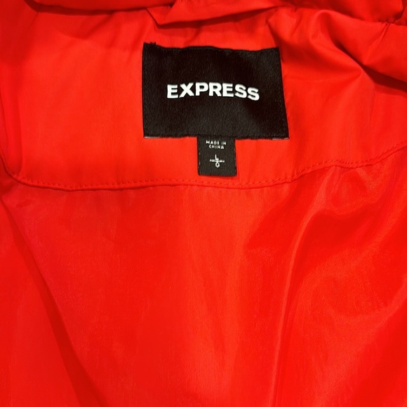 Red puffy jacket - Picture 3 of 6